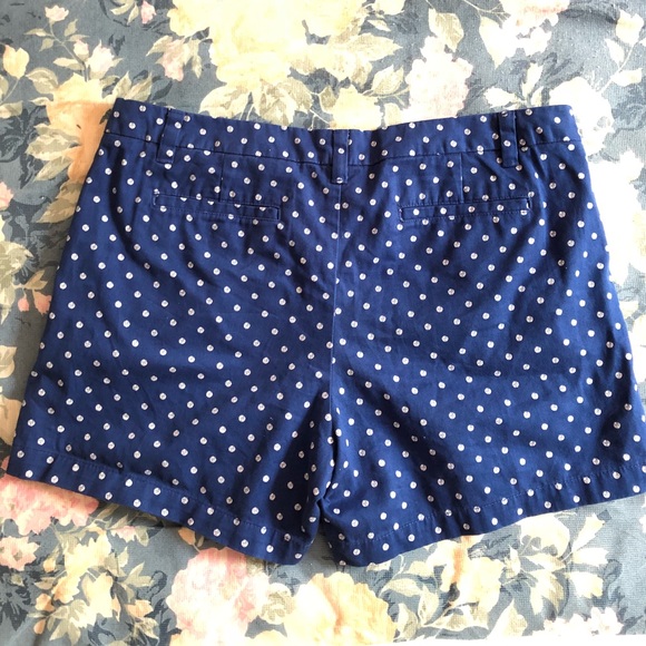 Trendy clothing for plus size women - Picture 2 of 2